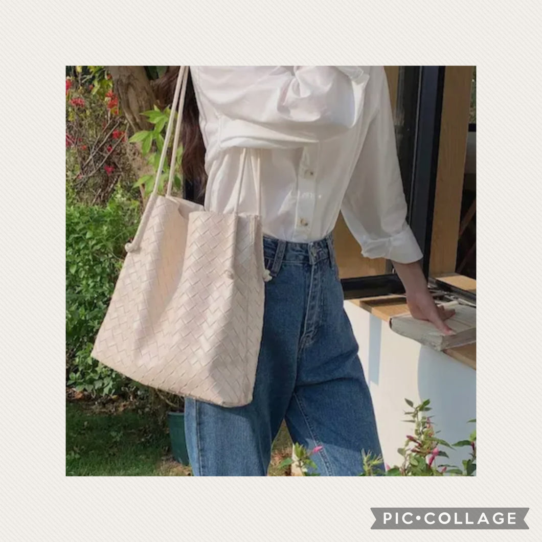 Woven ivory shoulder bag